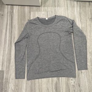 Lululemon moisture wicking top